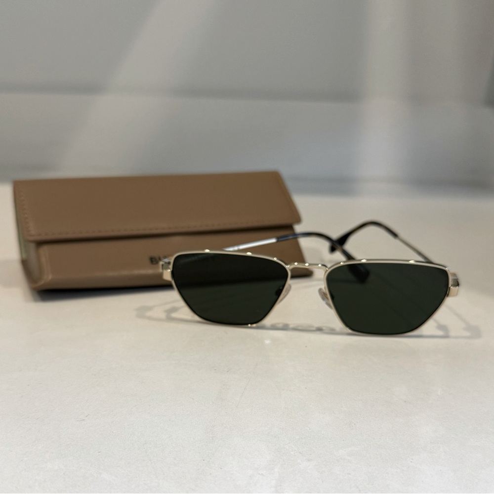 Burberry Silver and Black Sunglasses